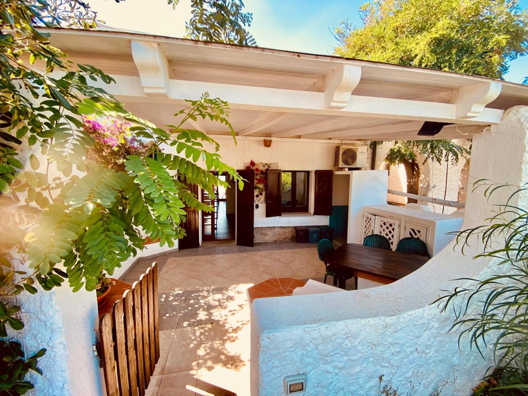 A.I.R. Villa Marinedda Isola Rossa Exterior foto